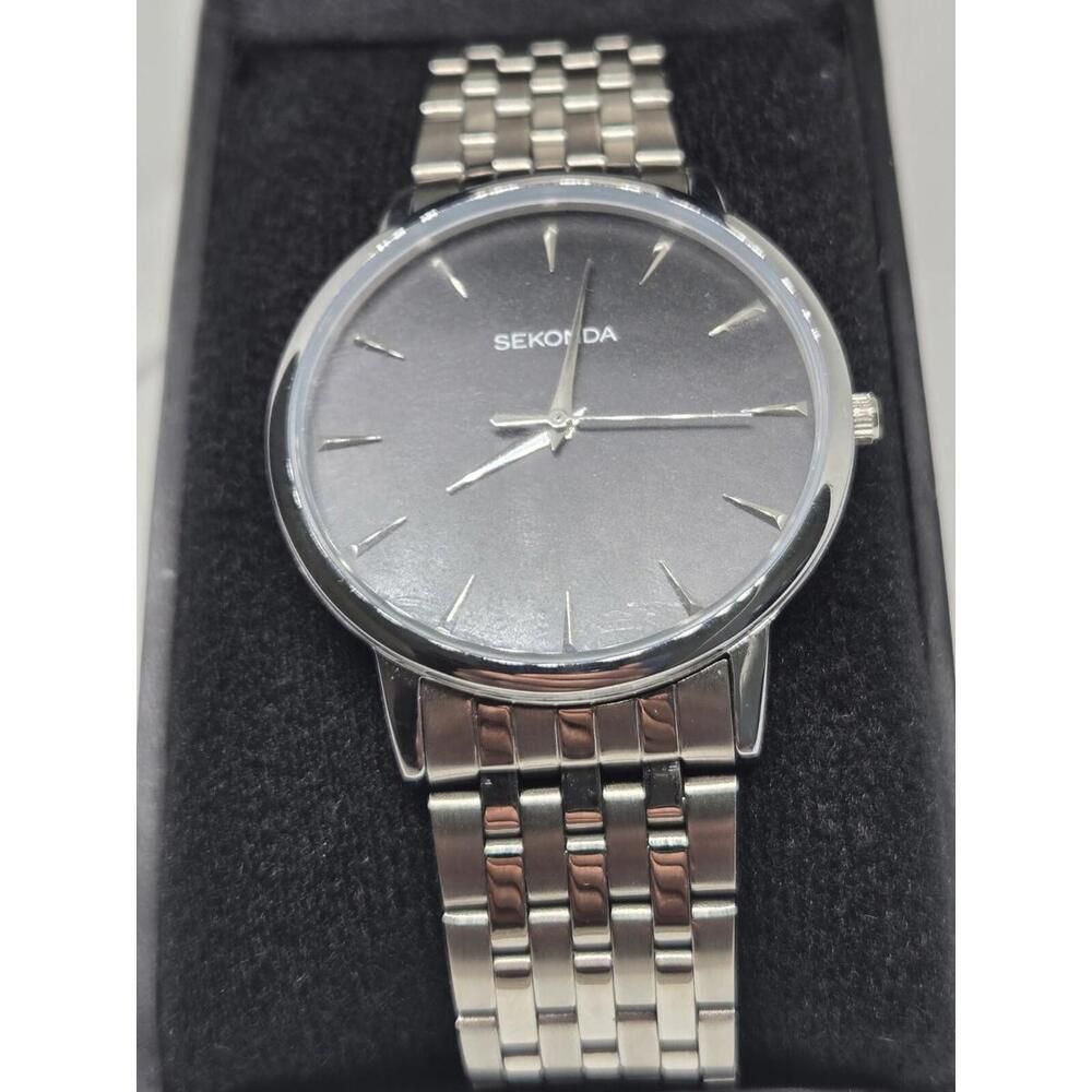 Sekonda British Classic Men's Black Dial SS Bracelet watch 1340. NIB. New Batt.